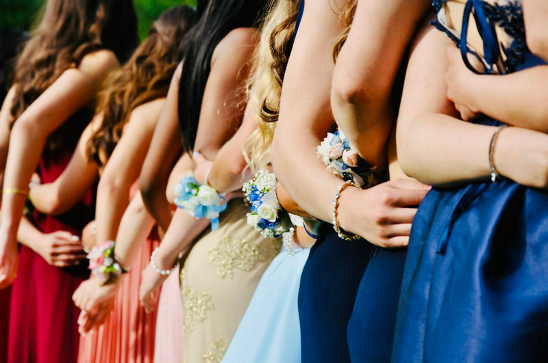 Prom Dress Shopping Tips for Plus Size Girls